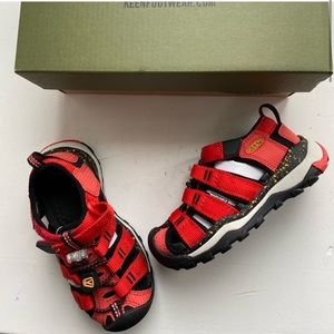 Size 8 keen toddler sandals